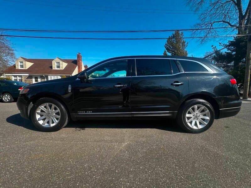 2013 Lincoln Mkt Town Car Livery Fleet AWD 4dr Crossover, available for sale in Hempstead, New York | VIP Auto Credit Express. Hempstead, New York 2013 Lincoln Mkt Town Car Livery Fleet AWD 4dr Crossover, available for sale in Hempstead, New York | VIP Auto Credit Express. Hempstead, New York
