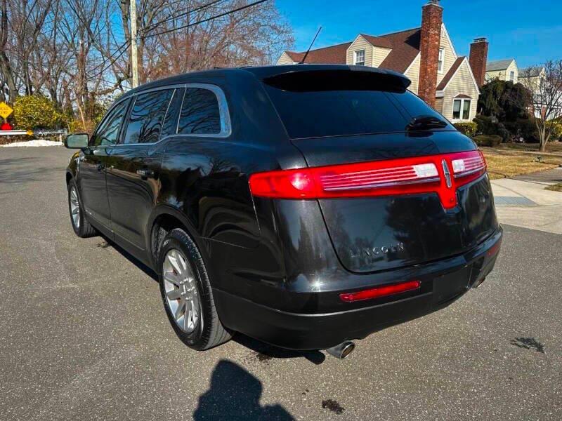 2013 Lincoln Mkt Town Car Livery Fleet AWD 4dr Crossover, available for sale in Hempstead, New York | VIP Auto Credit Express. Hempstead, New York 2013 Lincoln Mkt Town Car Livery Fleet AWD 4dr Crossover, available for sale in Hempstead, New York | VIP Auto Credit Express. Hempstead, New York