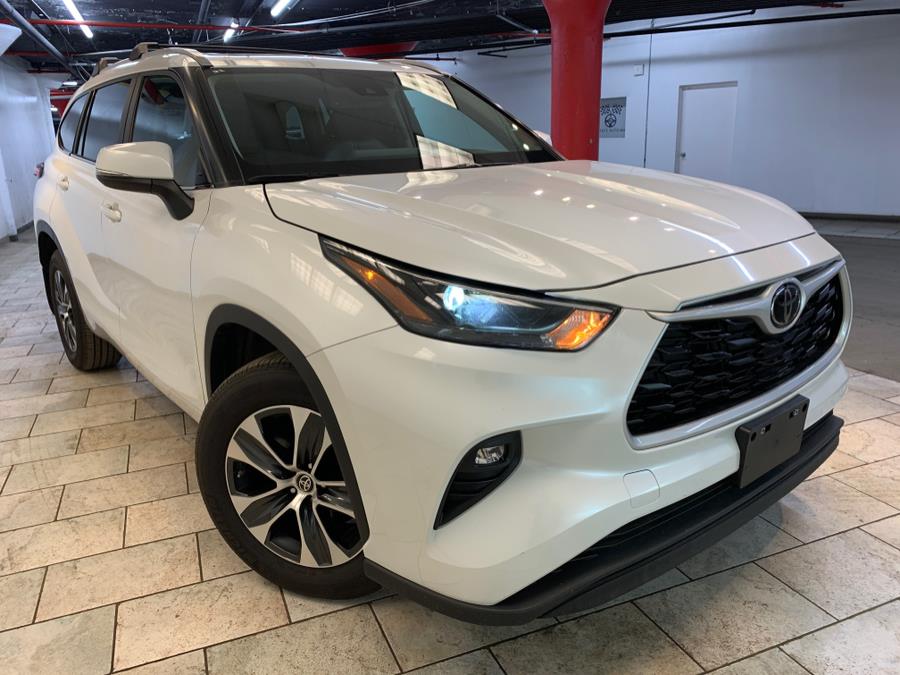 2023 Toyota Highlander XLE AWD (Natl), available for sale in Hillside, New Jersey | Euro Lux Auto. Hillside, New Jersey 2023 Toyota Highlander XLE AWD (Natl), available for sale in Hillside, New Jersey | Euro Lux Auto. Hillside, New Jersey