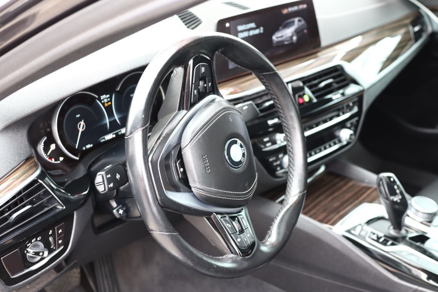 2019 BMW 5 Series 530i xDrive Sedan, available for sale in Jamaica, New York | Hillside Auto Mall Inc.. Jamaica, New York 2019 BMW 5 Series 530i xDrive Sedan, available for sale in Jamaica, New York | Hillside Auto Mall Inc.. Jamaica, New York