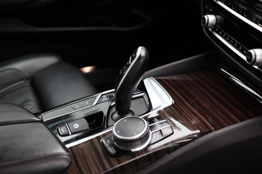 2019 BMW 5 Series 530i xDrive Sedan, available for sale in Jamaica, New York | Hillside Auto Mall Inc.. Jamaica, New York 2019 BMW 5 Series 530i xDrive Sedan, available for sale in Jamaica, New York | Hillside Auto Mall Inc.. Jamaica, New York