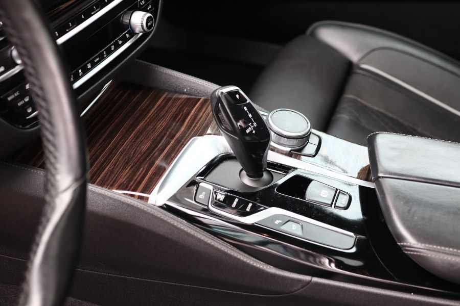 2019 BMW 5 Series 530i xDrive Sedan, available for sale in Jamaica, New York | Hillside Auto Mall Inc.. Jamaica, New York 2019 BMW 5 Series 530i xDrive Sedan, available for sale in Jamaica, New York | Hillside Auto Mall Inc.. Jamaica, New York