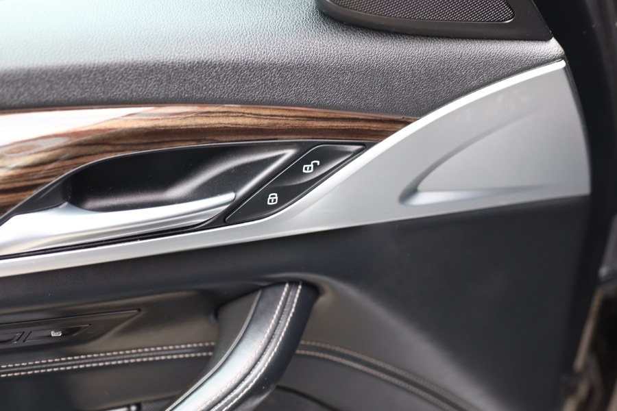 2019 BMW 5 Series 530i xDrive Sedan, available for sale in Jamaica, New York | Hillside Auto Mall Inc.. Jamaica, New York 2019 BMW 5 Series 530i xDrive Sedan, available for sale in Jamaica, New York | Hillside Auto Mall Inc.. Jamaica, New York
