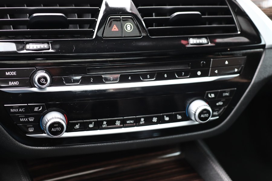 2019 BMW 5 Series 530i xDrive Sedan, available for sale in Jamaica, New York | Hillside Auto Mall Inc.. Jamaica, New York 2019 BMW 5 Series 530i xDrive Sedan, available for sale in Jamaica, New York | Hillside Auto Mall Inc.. Jamaica, New York