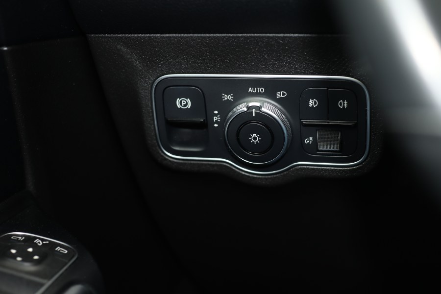 2020 Mercedes-Benz GLB GLB 250 4MATIC SUV, available for sale in Jamaica, New York | Hillside Auto Mall Inc.. Jamaica, New York 2020 Mercedes-Benz GLB GLB 250 4MATIC SUV, available for sale in Jamaica, New York | Hillside Auto Mall Inc.. Jamaica, New York