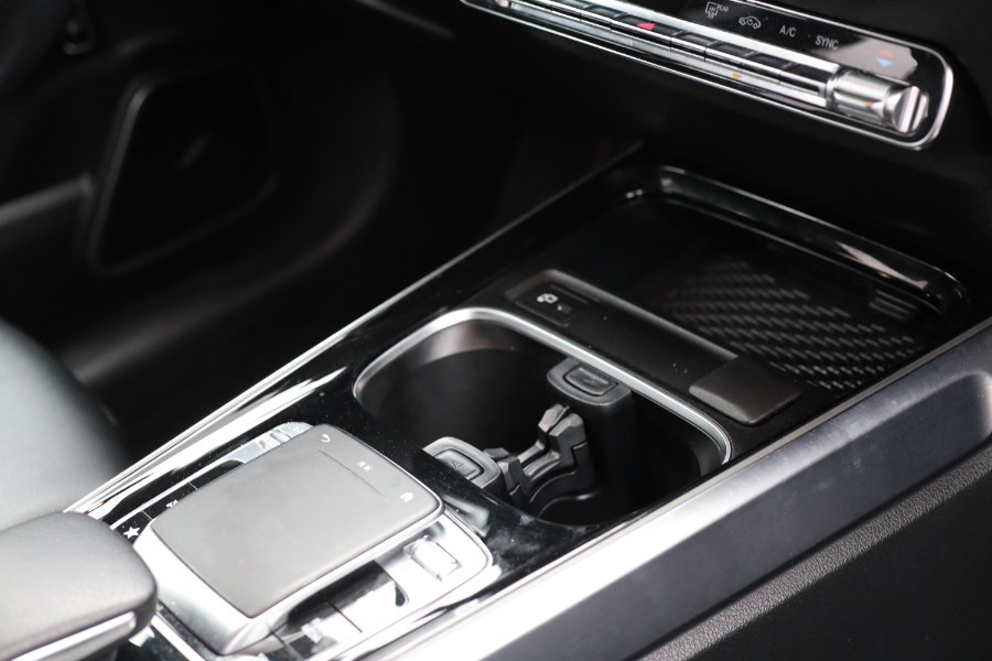 2020 Mercedes-Benz GLB GLB 250 4MATIC SUV, available for sale in Jamaica, New York | Hillside Auto Mall Inc.. Jamaica, New York 2020 Mercedes-Benz GLB GLB 250 4MATIC SUV, available for sale in Jamaica, New York | Hillside Auto Mall Inc.. Jamaica, New York