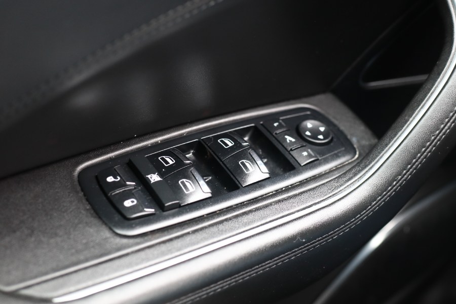 2018 Maserati Levante GranLusso 3.0L, available for sale in Jamaica, New York | Hillside Auto Mall Inc.. Jamaica, New York 2018 Maserati Levante GranLusso 3.0L, available for sale in Jamaica, New York | Hillside Auto Mall Inc.. Jamaica, New York
