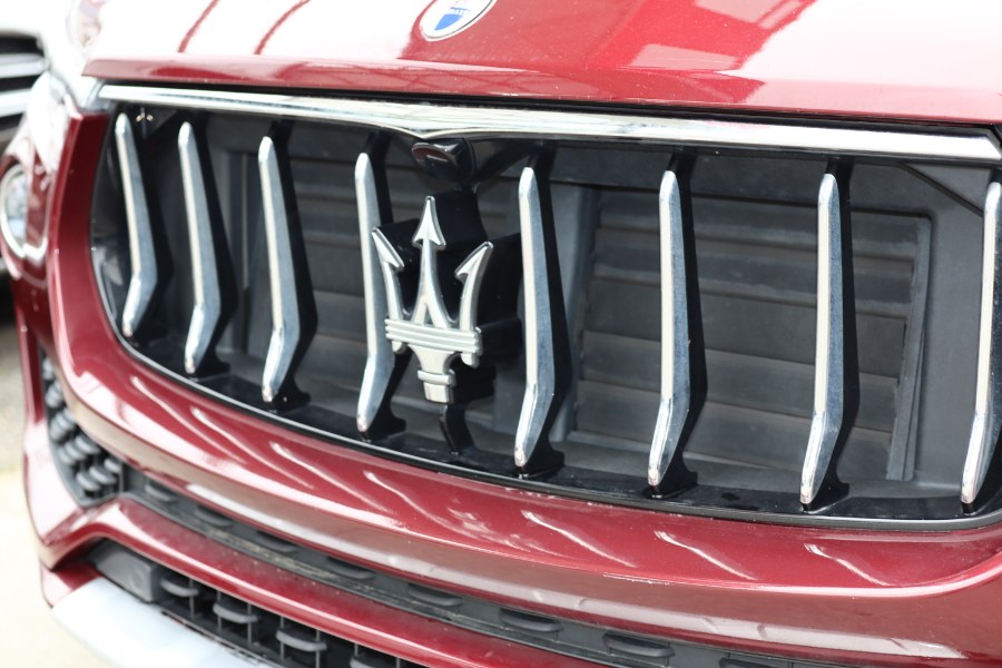 2018 Maserati Levante GranLusso 3.0L, available for sale in Jamaica, New York | Hillside Auto Mall Inc.. Jamaica, New York 2018 Maserati Levante GranLusso 3.0L, available for sale in Jamaica, New York | Hillside Auto Mall Inc.. Jamaica, New York