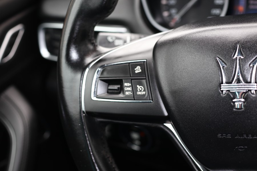 2018 Maserati Levante GranLusso 3.0L, available for sale in Jamaica, New York | Hillside Auto Mall Inc.. Jamaica, New York 2018 Maserati Levante GranLusso 3.0L, available for sale in Jamaica, New York | Hillside Auto Mall Inc.. Jamaica, New York