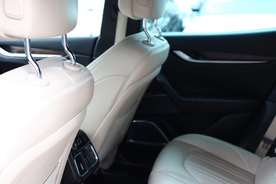 2018 Maserati Levante GranLusso 3.0L, available for sale in Jamaica, New York | Hillside Auto Mall Inc.. Jamaica, New York 2018 Maserati Levante GranLusso 3.0L, available for sale in Jamaica, New York | Hillside Auto Mall Inc.. Jamaica, New York