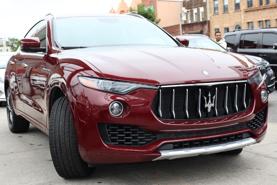 2018 Maserati Levante GranLusso 3.0L, available for sale in Jamaica, New York | Hillside Auto Mall Inc.. Jamaica, New York 2018 Maserati Levante GranLusso 3.0L, available for sale in Jamaica, New York | Hillside Auto Mall Inc.. Jamaica, New York