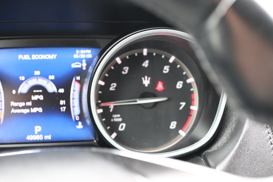 2018 Maserati Levante GranLusso 3.0L, available for sale in Jamaica, New York | Hillside Auto Mall Inc.. Jamaica, New York 2018 Maserati Levante GranLusso 3.0L, available for sale in Jamaica, New York | Hillside Auto Mall Inc.. Jamaica, New York
