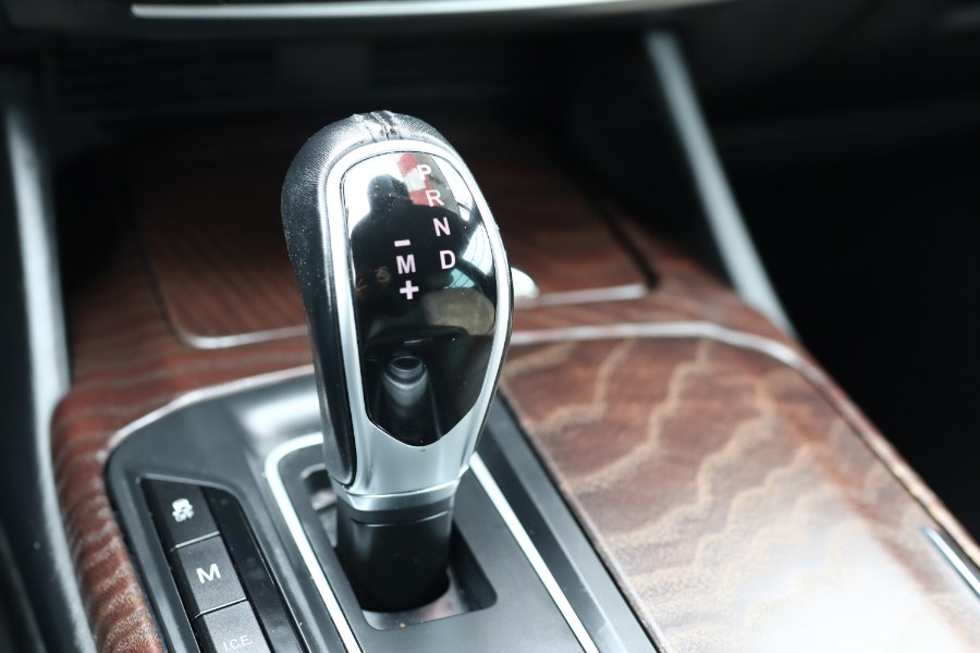 2018 Maserati Levante GranLusso 3.0L, available for sale in Jamaica, New York | Hillside Auto Mall Inc.. Jamaica, New York 2018 Maserati Levante GranLusso 3.0L, available for sale in Jamaica, New York | Hillside Auto Mall Inc.. Jamaica, New York