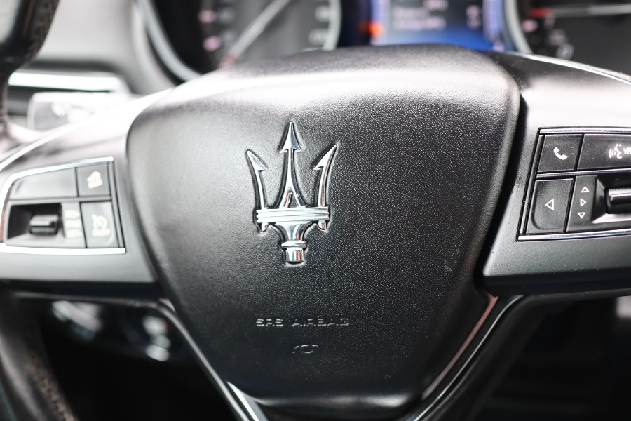 2018 Maserati Levante GranLusso 3.0L, available for sale in Jamaica, New York | Hillside Auto Mall Inc.. Jamaica, New York 2018 Maserati Levante GranLusso 3.0L, available for sale in Jamaica, New York | Hillside Auto Mall Inc.. Jamaica, New York