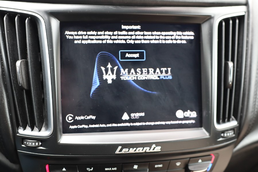 2018 Maserati Levante GranLusso 3.0L, available for sale in Jamaica, New York | Hillside Auto Mall Inc.. Jamaica, New York 2018 Maserati Levante GranLusso 3.0L, available for sale in Jamaica, New York | Hillside Auto Mall Inc.. Jamaica, New York