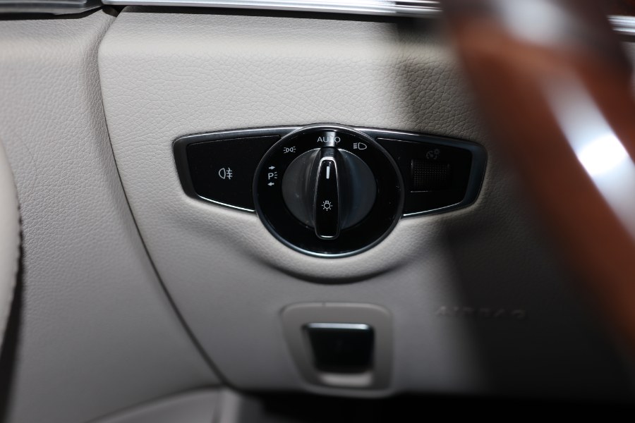 2019 Mercedes-Benz E-Class E 300 4MATIC Sedan, available for sale in Jamaica, New York | Hillside Auto Mall Inc.. Jamaica, New York 2019 Mercedes-Benz E-Class E 300 4MATIC Sedan, available for sale in Jamaica, New York | Hillside Auto Mall Inc.. Jamaica, New York