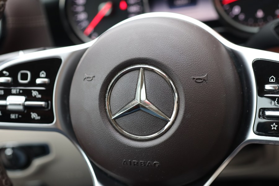 2019 Mercedes-Benz E-Class E 300 4MATIC Sedan, available for sale in Jamaica, New York | Hillside Auto Mall Inc.. Jamaica, New York 2019 Mercedes-Benz E-Class E 300 4MATIC Sedan, available for sale in Jamaica, New York | Hillside Auto Mall Inc.. Jamaica, New York