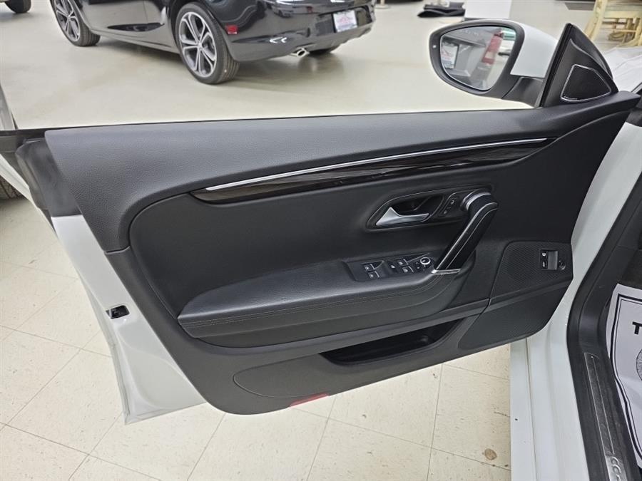 2015 Volkswagen CC 4dr Sdn VR6 Executive 4Motion, available for sale in West Haven, Connecticut | Auto Fair Inc.. West Haven, Connecticut 2015 Volkswagen CC 4dr Sdn VR6 Executive 4Motion, available for sale in West Haven, Connecticut | Auto Fair Inc.. West Haven, Connecticut