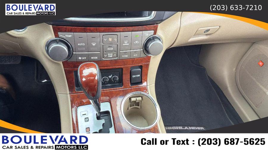 2013 Toyota Highlander Limited Sport Utility 4D, available for sale in New Haven, Connecticut | Boulevard Motors LLC. New Haven, Connecticut 2013 Toyota Highlander Limited Sport Utility 4D, available for sale in New Haven, Connecticut | Boulevard Motors LLC. New Haven, Connecticut