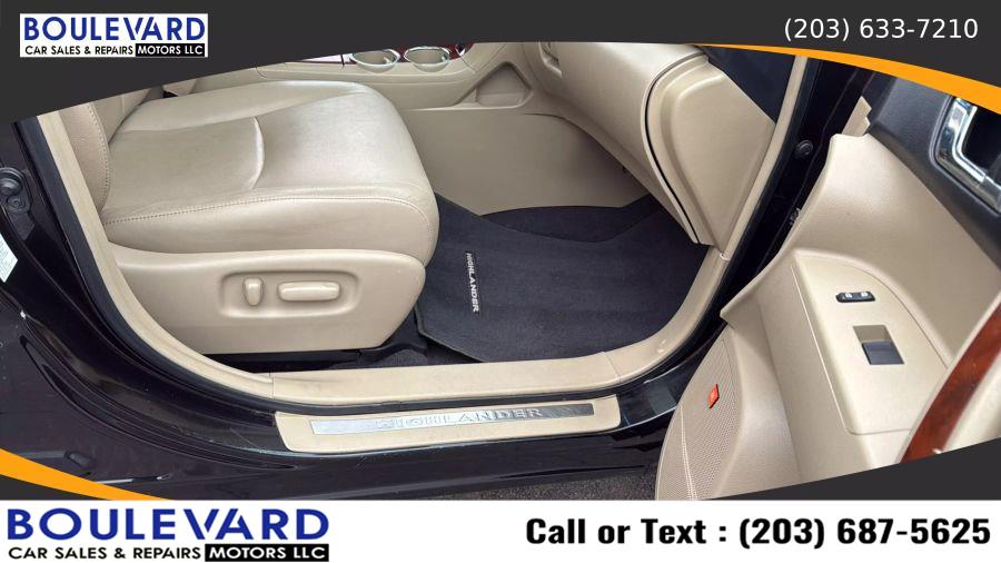 2013 Toyota Highlander Limited Sport Utility 4D, available for sale in New Haven, Connecticut | Boulevard Motors LLC. New Haven, Connecticut 2013 Toyota Highlander Limited Sport Utility 4D, available for sale in New Haven, Connecticut | Boulevard Motors LLC. New Haven, Connecticut