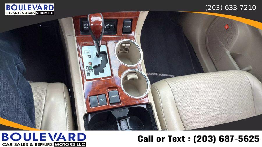 2013 Toyota Highlander Limited Sport Utility 4D, available for sale in New Haven, Connecticut | Boulevard Motors LLC. New Haven, Connecticut 2013 Toyota Highlander Limited Sport Utility 4D, available for sale in New Haven, Connecticut | Boulevard Motors LLC. New Haven, Connecticut