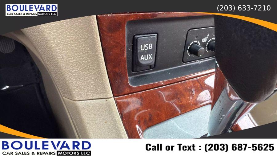 2013 Toyota Highlander Limited Sport Utility 4D, available for sale in New Haven, Connecticut | Boulevard Motors LLC. New Haven, Connecticut 2013 Toyota Highlander Limited Sport Utility 4D, available for sale in New Haven, Connecticut | Boulevard Motors LLC. New Haven, Connecticut