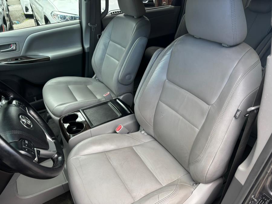 2015 Toyota Sienna 5dr 8-Pass Van XLE Premium FWD (Natl), available for sale in Brooklyn, New York | Carsbuck Inc.. Brooklyn, New York 2015 Toyota Sienna 5dr 8-Pass Van XLE Premium FWD (Natl), available for sale in Brooklyn, New York | Carsbuck Inc.. Brooklyn, New York