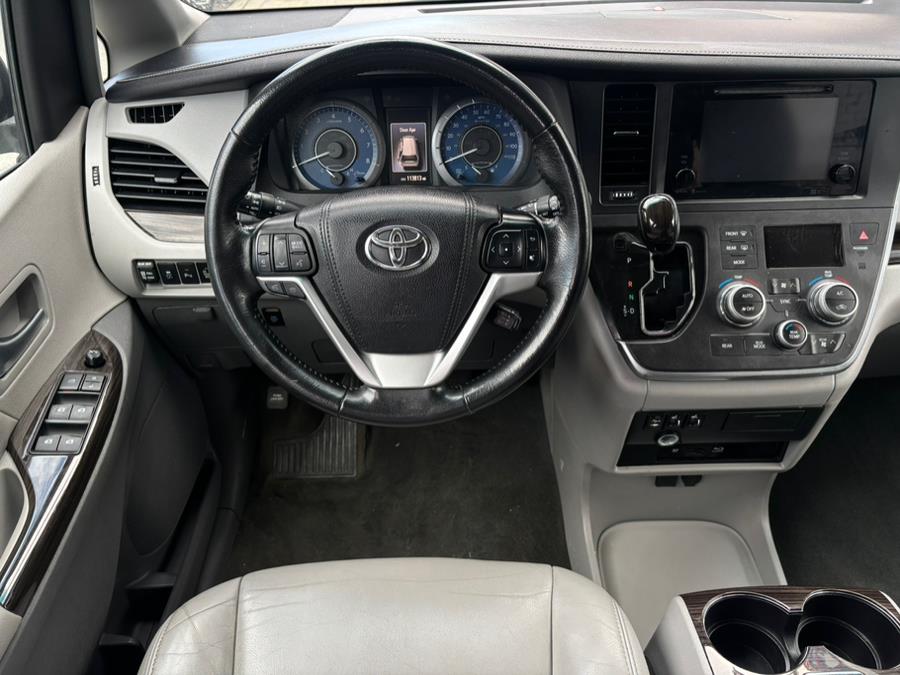 2015 Toyota Sienna 5dr 8-Pass Van XLE Premium FWD (Natl), available for sale in Brooklyn, New York | Carsbuck Inc.. Brooklyn, New York 2015 Toyota Sienna 5dr 8-Pass Van XLE Premium FWD (Natl), available for sale in Brooklyn, New York | Carsbuck Inc.. Brooklyn, New York