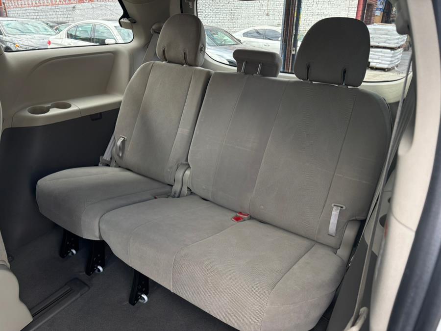 2020 Toyota Sienna L FWD 7-Passenger (Natl), available for sale in Brooklyn, New York | Carsbuck Inc.. Brooklyn, New York 2020 Toyota Sienna L FWD 7-Passenger (Natl), available for sale in Brooklyn, New York | Carsbuck Inc.. Brooklyn, New York