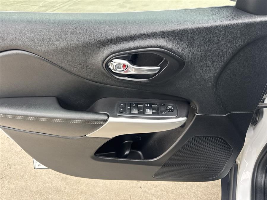 2018 Jeep Cherokee Latitude Plus, available for sale in Elida, Ohio | Josh's All Under Ten LLC. Elida, Ohio 2018 Jeep Cherokee Latitude Plus, available for sale in Elida, Ohio | Josh's All Under Ten LLC. Elida, Ohio