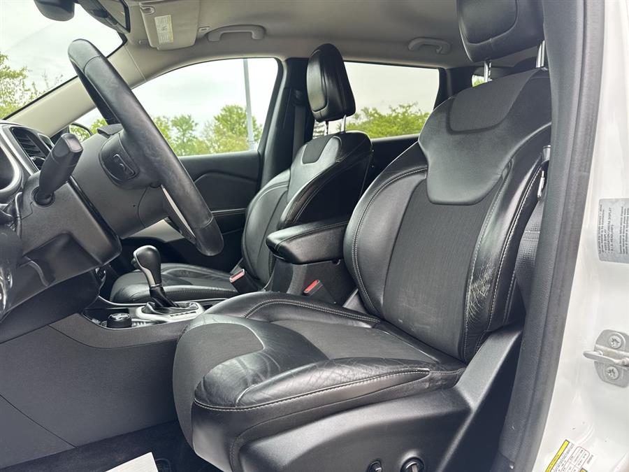 2018 Jeep Cherokee Latitude Plus, available for sale in Elida, Ohio | Josh's All Under Ten LLC. Elida, Ohio 2018 Jeep Cherokee Latitude Plus, available for sale in Elida, Ohio | Josh's All Under Ten LLC. Elida, Ohio