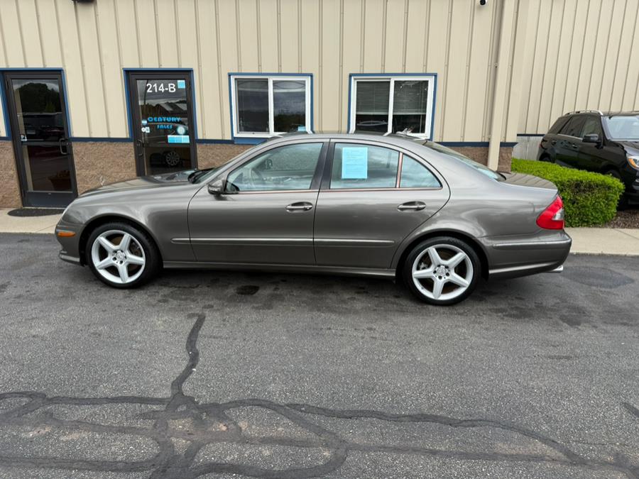 2009 Mercedes-Benz E-Class 4dr Sdn Luxury 3.5L 4MATIC, available for sale in East Windsor, Connecticut | Century Auto And Truck. East Windsor, Connecticut 2009 Mercedes-Benz E-Class 4dr Sdn Luxury 3.5L 4MATIC, available for sale in East Windsor, Connecticut | Century Auto And Truck. East Windsor, Connecticut