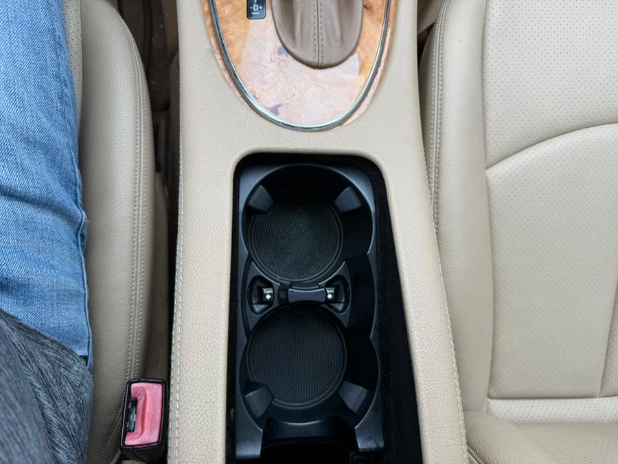 2009 Mercedes-Benz E-Class 4dr Sdn Luxury 3.5L 4MATIC, available for sale in East Windsor, Connecticut | Century Auto And Truck. East Windsor, Connecticut 2009 Mercedes-Benz E-Class 4dr Sdn Luxury 3.5L 4MATIC, available for sale in East Windsor, Connecticut | Century Auto And Truck. East Windsor, Connecticut