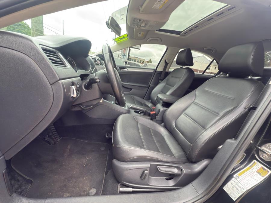 2013 Volkswagen Jetta Sedan 4dr DSG TDI w/Premium *Ltd Avail*, available for sale in Manchester, Connecticut | Carsonmain LLC. Manchester, Connecticut 2013 Volkswagen Jetta Sedan 4dr DSG TDI w/Premium *Ltd Avail*, available for sale in Manchester, Connecticut | Carsonmain LLC. Manchester, Connecticut