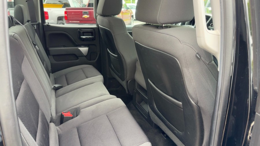 2014 Chevrolet Silverado 1500 4WD Double Cab 143.5" LT w/1LT, available for sale in Waterbury, Connecticut | West End Automotive Center. Waterbury, Connecticut 2014 Chevrolet Silverado 1500 4WD Double Cab 143.5" LT w/1LT, available for sale in Waterbury, Connecticut | West End Automotive Center. Waterbury, Connecticut