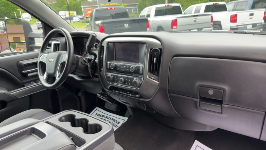 2014 Chevrolet Silverado 1500 4WD Double Cab 143.5" LT w/1LT, available for sale in Waterbury, Connecticut | West End Automotive Center. Waterbury, Connecticut 2014 Chevrolet Silverado 1500 4WD Double Cab 143.5" LT w/1LT, available for sale in Waterbury, Connecticut | West End Automotive Center. Waterbury, Connecticut