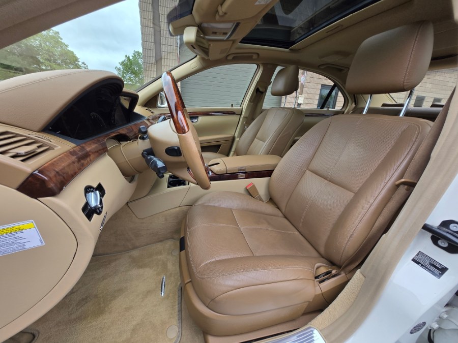 2008 Mercedes-Benz S-Class 4dr Sdn 5.5L V8 4MATIC, available for sale in Bristol, Connecticut | Dealmax Motors LLC. Bristol, Connecticut 2008 Mercedes-Benz S-Class 4dr Sdn 5.5L V8 4MATIC, available for sale in Bristol, Connecticut | Dealmax Motors LLC. Bristol, Connecticut