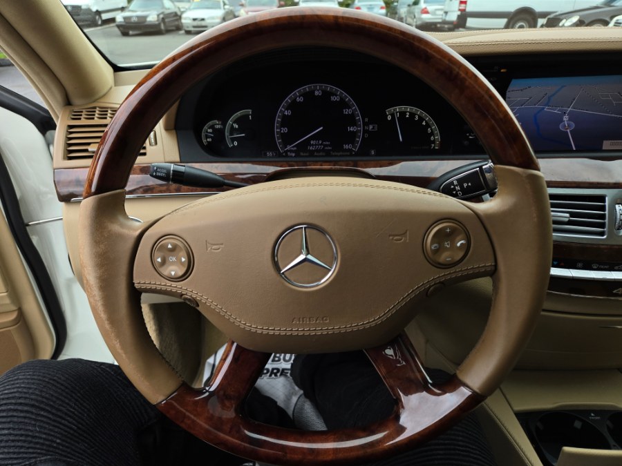 2008 Mercedes-Benz S-Class 4dr Sdn 5.5L V8 4MATIC, available for sale in Bristol, Connecticut | Dealmax Motors LLC. Bristol, Connecticut 2008 Mercedes-Benz S-Class 4dr Sdn 5.5L V8 4MATIC, available for sale in Bristol, Connecticut | Dealmax Motors LLC. Bristol, Connecticut