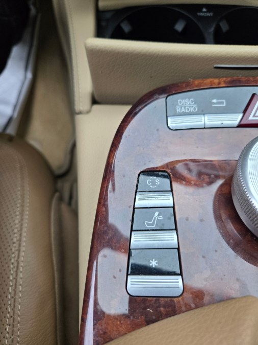2008 Mercedes-Benz S-Class 4dr Sdn 5.5L V8 4MATIC, available for sale in Bristol, Connecticut | Dealmax Motors LLC. Bristol, Connecticut 2008 Mercedes-Benz S-Class 4dr Sdn 5.5L V8 4MATIC, available for sale in Bristol, Connecticut | Dealmax Motors LLC. Bristol, Connecticut