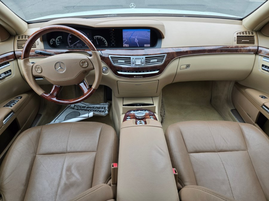 2008 Mercedes-Benz S-Class 4dr Sdn 5.5L V8 4MATIC, available for sale in Bristol, Connecticut | Dealmax Motors LLC. Bristol, Connecticut 2008 Mercedes-Benz S-Class 4dr Sdn 5.5L V8 4MATIC, available for sale in Bristol, Connecticut | Dealmax Motors LLC. Bristol, Connecticut