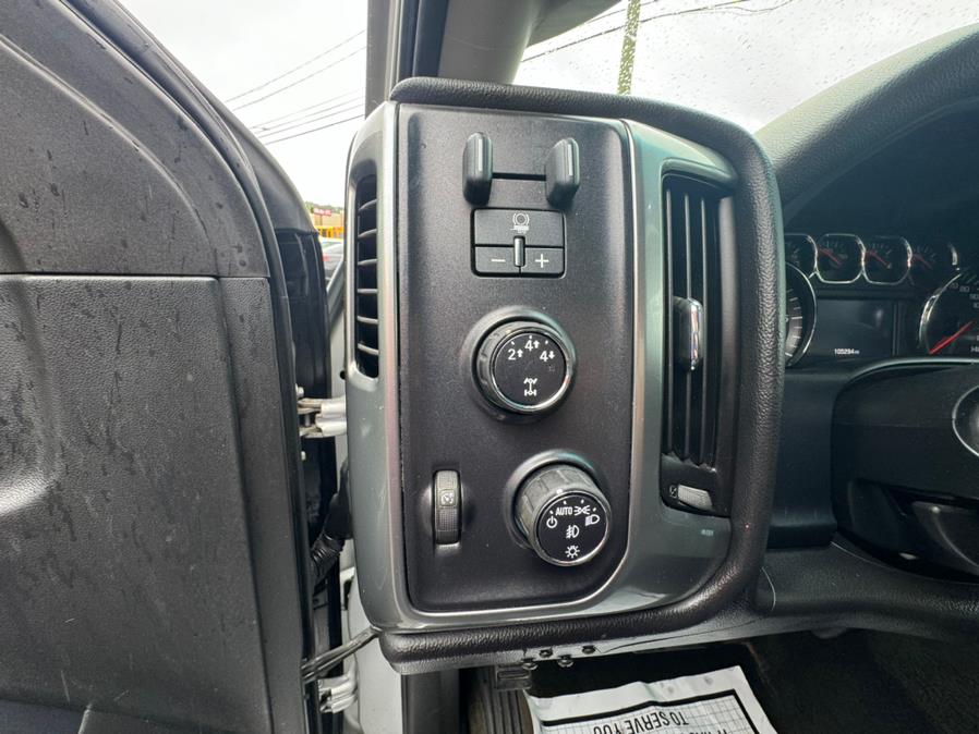 2015 Chevrolet Silverado 2500HD 4WD Double Cab 144.2" LT, available for sale in West Hartford, Connecticut | AutoMax. West Hartford, Connecticut 2015 Chevrolet Silverado 2500HD 4WD Double Cab 144.2" LT, available for sale in West Hartford, Connecticut | AutoMax. West Hartford, Connecticut