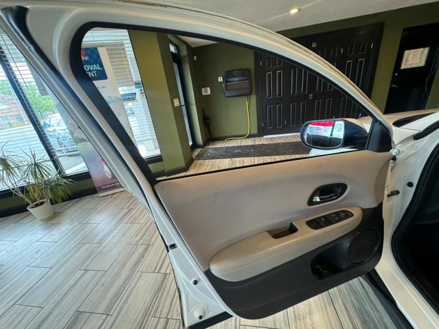 2016 Honda HR-V AWD 4dr CVT LX, available for sale in West Hartford, Connecticut | AutoMax. West Hartford, Connecticut 2016 Honda HR-V AWD 4dr CVT LX, available for sale in West Hartford, Connecticut | AutoMax. West Hartford, Connecticut