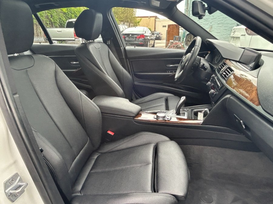 2014 BMW 3 Series 4dr Sdn 320i xDrive AWD, available for sale in West Babylon, New York | New Gen Auto Group. West Babylon, New York 2014 BMW 3 Series 4dr Sdn 320i xDrive AWD, available for sale in West Babylon, New York | New Gen Auto Group. West Babylon, New York