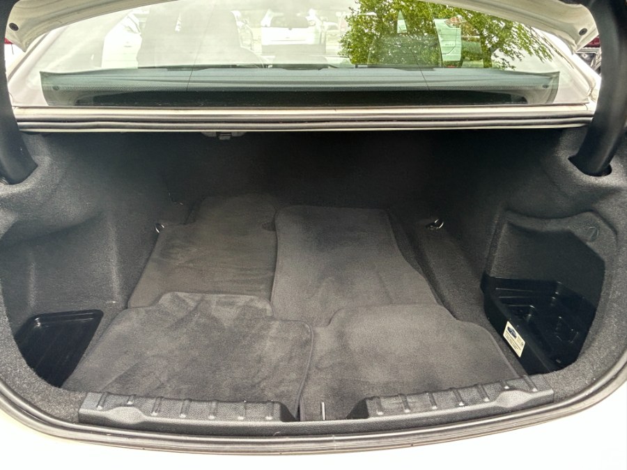 2014 BMW 3 Series 4dr Sdn 320i xDrive AWD, available for sale in West Babylon, New York | New Gen Auto Group. West Babylon, New York 2014 BMW 3 Series 4dr Sdn 320i xDrive AWD, available for sale in West Babylon, New York | New Gen Auto Group. West Babylon, New York