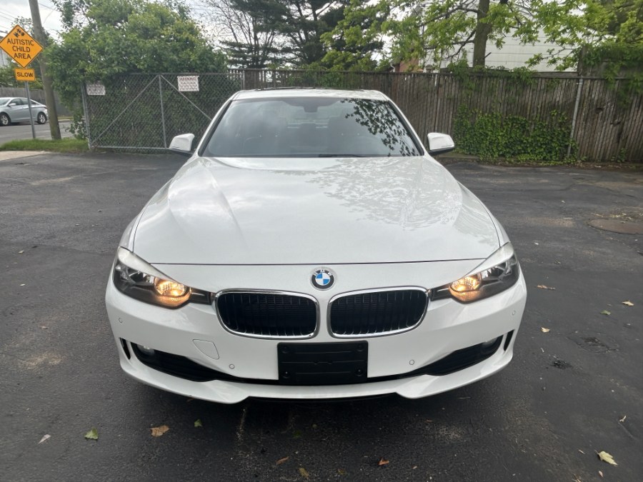 2014 BMW 3 Series 4dr Sdn 320i xDrive AWD, available for sale in West Babylon, New York | New Gen Auto Group. West Babylon, New York 2014 BMW 3 Series 4dr Sdn 320i xDrive AWD, available for sale in West Babylon, New York | New Gen Auto Group. West Babylon, New York