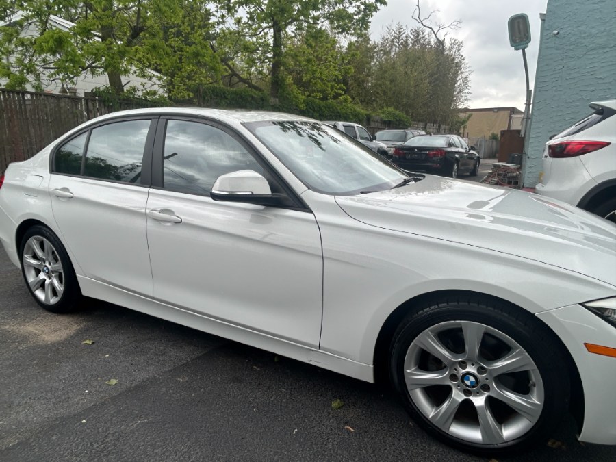 2014 BMW 3 Series 4dr Sdn 320i xDrive AWD, available for sale in West Babylon, New York | New Gen Auto Group. West Babylon, New York 2014 BMW 3 Series 4dr Sdn 320i xDrive AWD, available for sale in West Babylon, New York | New Gen Auto Group. West Babylon, New York