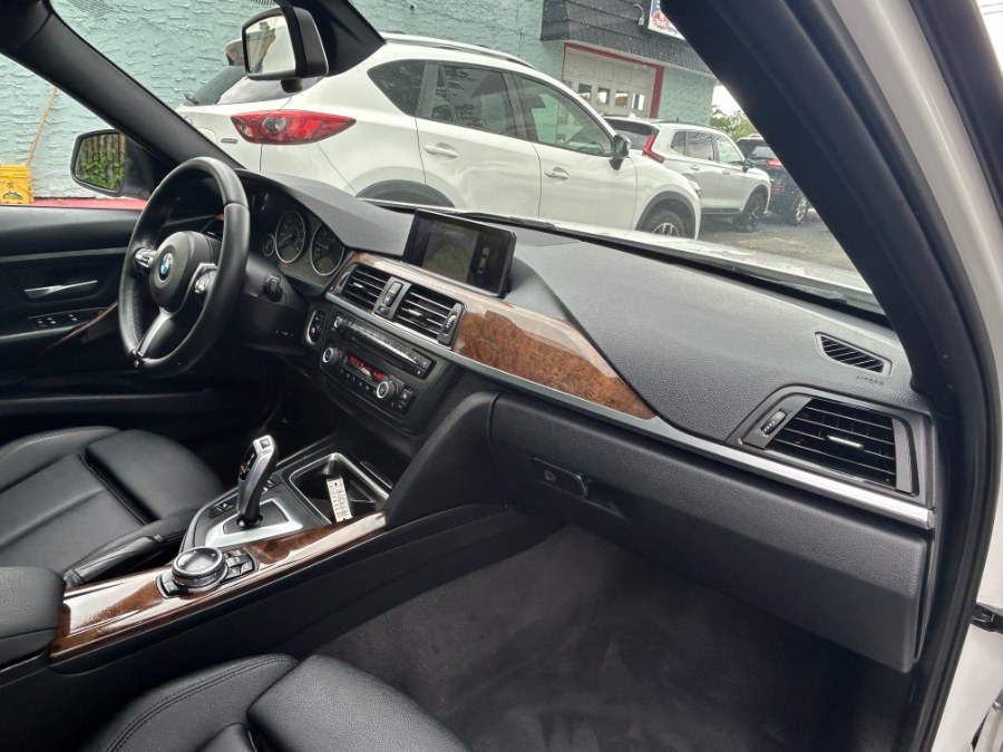 2014 BMW 3 Series 4dr Sdn 320i xDrive AWD, available for sale in West Babylon, New York | New Gen Auto Group. West Babylon, New York 2014 BMW 3 Series 4dr Sdn 320i xDrive AWD, available for sale in West Babylon, New York | New Gen Auto Group. West Babylon, New York