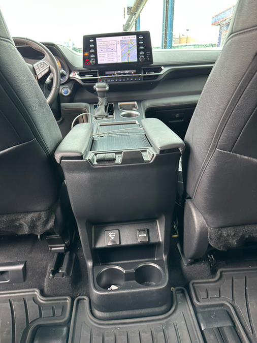 2023 Toyota Sienna XSE 25th Anniversary AWD 7-Passenger (Natl), available for sale in Brooklyn, New York | Brooklyn Auto Mall LLC. Brooklyn, New York 2023 Toyota Sienna XSE 25th Anniversary AWD 7-Passenger (Natl), available for sale in Brooklyn, New York | Brooklyn Auto Mall LLC. Brooklyn, New York