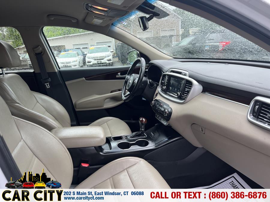 2017 Kia Sorento LX AWD, available for sale in East Windsor, Connecticut | Car City LLC. East Windsor, Connecticut 2017 Kia Sorento LX AWD, available for sale in East Windsor, Connecticut | Car City LLC. East Windsor, Connecticut