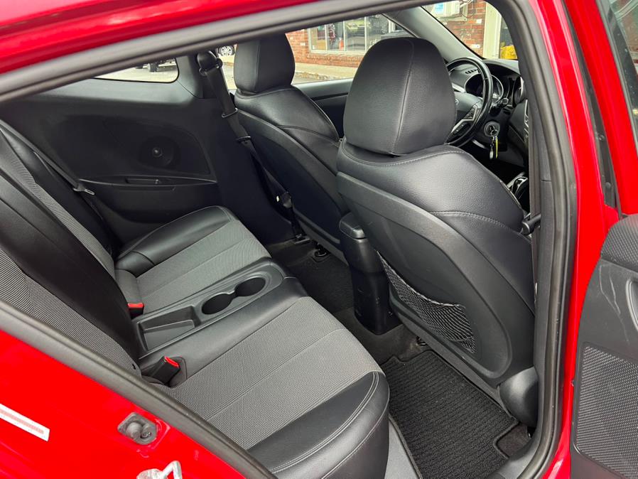2015 Hyundai Veloster 3dr Cpe Auto RE:FLEX w/Black Int, available for sale in Swansea, Massachusetts | Gas On The Run. Swansea, Massachusetts 2015 Hyundai Veloster 3dr Cpe Auto RE:FLEX w/Black Int, available for sale in Swansea, Massachusetts | Gas On The Run. Swansea, Massachusetts